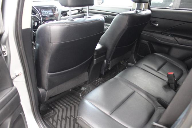 Mitsubishi Outlander III Рестайлинг 2 с пробегом 2017 года, цена 2 119 000 рублей, 155000 км, внедорожник, Автокод Объявления