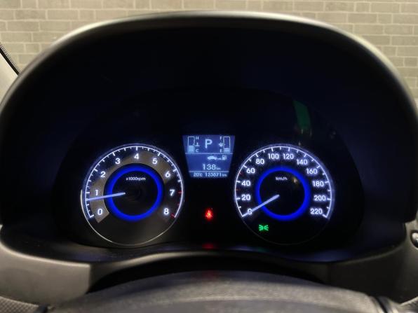 Hyundai Solaris I Рестайлинг с пробегом 2014 года, цена 1 200 000 рублей, 123868 км, хэтчбек, Автокод Объявления