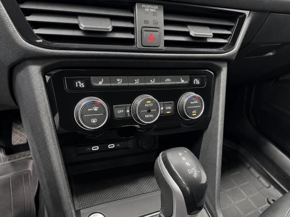 Volkswagen Taos I с пробегом 2021 года, цена 2 869 000 рублей, 43750 км, внедорожник, Автокод Объявления