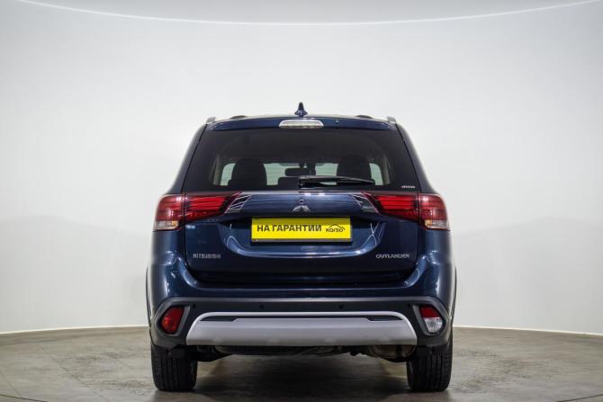 Mitsubishi Outlander III Рестайлинг 3 с пробегом 2019 года, цена 2 389 000 рублей, 95733 км, внедорожник, Автокод Объявления