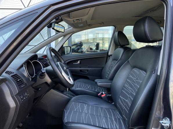 Kia Venga I с пробегом 2013 года, цена 999 000 рублей, 96891 км, компактвэн, Автокод Объявления