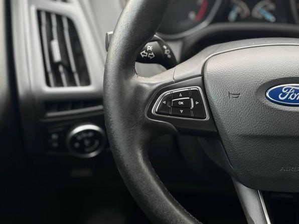 Ford Focus III Рестайлинг с пробегом 2016 года, цена 979 000 рублей, 134030 км, хэтчбек, Автокод Объявления