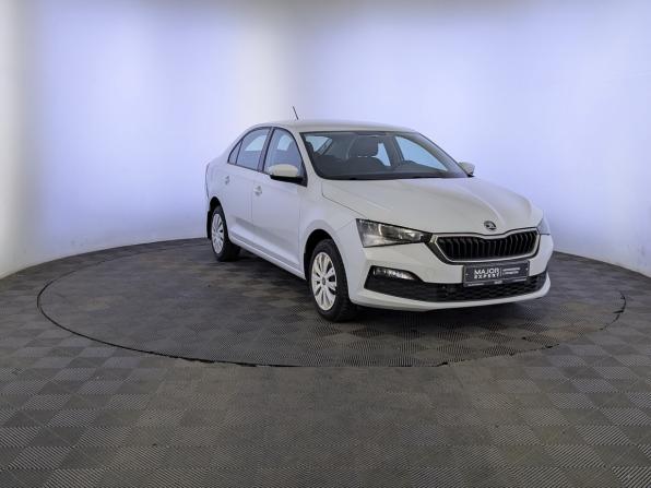 Skoda Rapid II с пробегом 2021 года, цена 1 300 000 рублей, 172469 км, лифтбек, Автокод Объявления