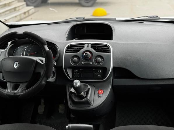 Renault Kangoo II Рестайлинг с пробегом 2013 года, цена 799 000 рублей, 112593 км, минивэн, Автокод Объявления