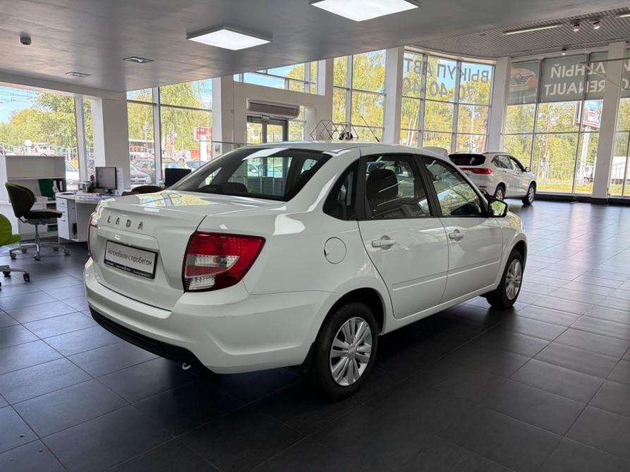 Lada (ВАЗ) Granta I Рестайлинг Киров  - изображение 4