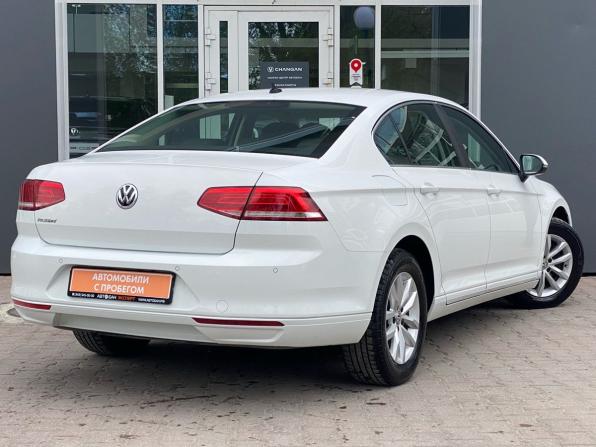 Volkswagen Passat B8 с пробегом 2019 года, цена 1 959 000 рублей, 143847 км, седан, Автокод Объявления