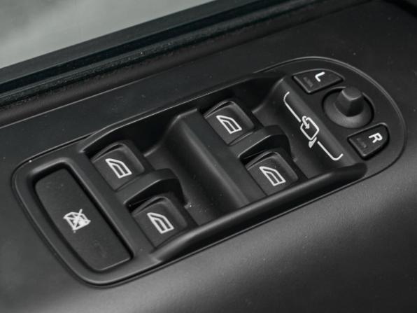 Land Rover Freelander II Рестайлинг с пробегом 2010 года, цена 1 350 000 рублей, 248602 км, внедорожник, Автокод Объявления