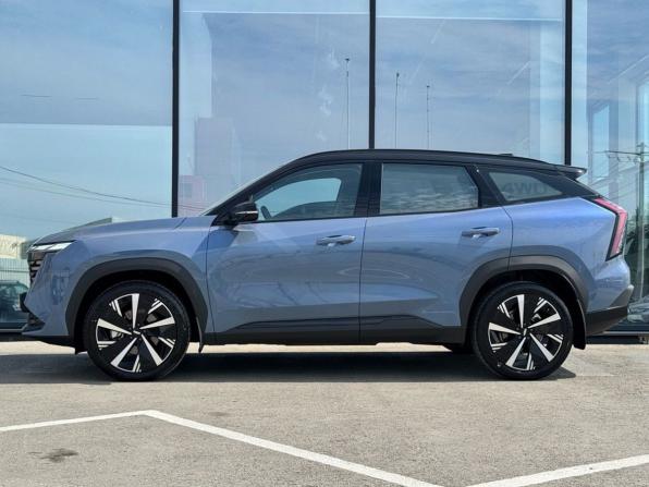 Geely Atlas II с пробегом 2024 года, цена 3 390 000 рублей, 3081 км, внедорожник, Автокод Объявления