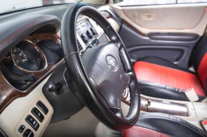 Toyota Highlander I (XU20) с пробегом 2003 года, цена 1 049 000 рублей, 240000 км, внедорожник, Автокод Объявления