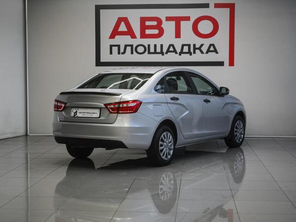 Lada (ВАЗ) Vesta I с пробегом 2021 года, цена 979 000 рублей, 84511 км, седан, Автокод Объявления