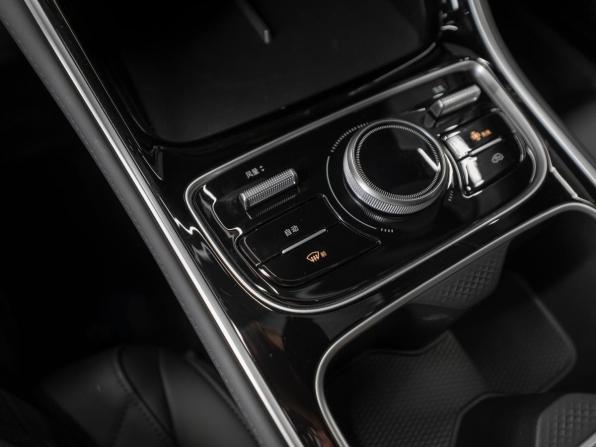 Geely Galaxy Starshine 6 с пробегом 2025 года, цена 2 690 000 рублей, 50 км, седан, Автокод Объявления