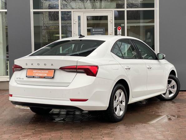 Skoda Octavia IV (A8) с пробегом 2021 года, цена 2 365 000 рублей, 78775 км, лифтбек, Автокод Объявления