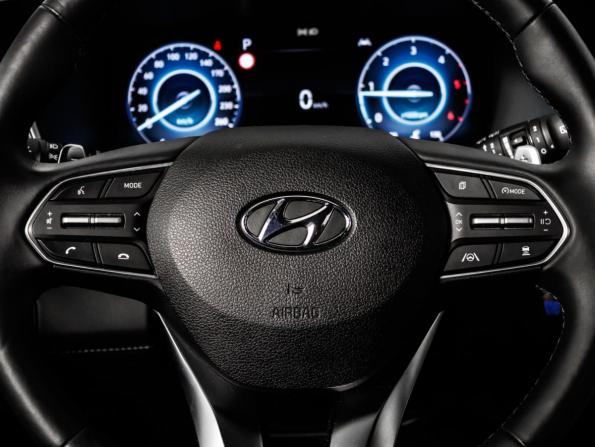 Hyundai Santa Fe IV Рестайлинг с пробегом 2021 года, цена 3 049 000 рублей, 107000 км, внедорожник, Автокод Объявления