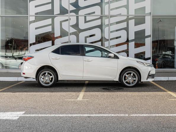 Toyota Corolla XI (E160 E170 E180) Рестайлинг 1 с пробегом 2017 года, цена 1 850 000 рублей, 116334 км, седан, Автокод Объявления