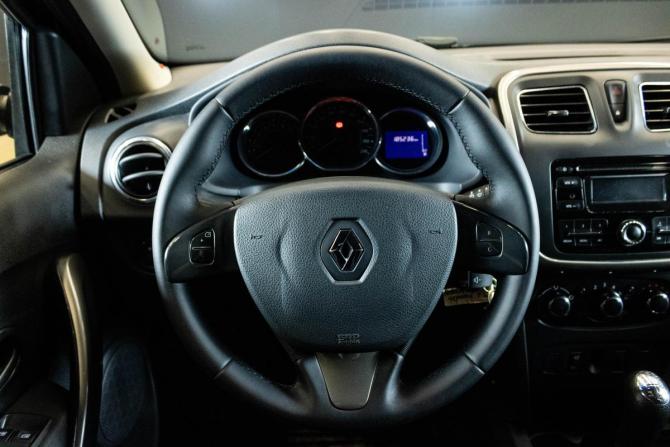 Renault Sandero II с пробегом 2016 года, цена 990 000 рублей, 185236 км, хэтчбек, Автокод Объявления
