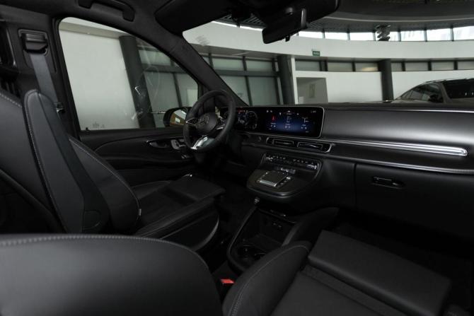 Новый Mercedes-Benz V-Класс III (W447) Рестайлинг 2 2024 года, цена 18 900 000 рублей, минивэн, Автокод Объявления