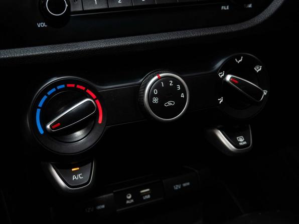Kia Rio IV с пробегом 2019 года, цена 1 390 000 рублей, 150600 км, седан, Автокод Объявления