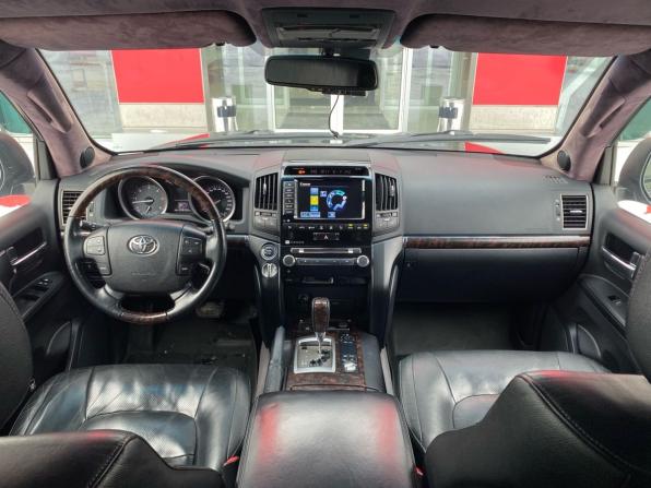 Toyota Land Cruiser 200 Series Рестайлинг 1 с пробегом 2013 года, цена 3 250 000 рублей, 358329 км, внедорожник, Автокод Объявления