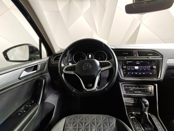 Volkswagen Tiguan II Рестайлинг с пробегом 2022 года, цена 2 599 000 рублей, 36370 км, внедорожник, Автокод Объявления