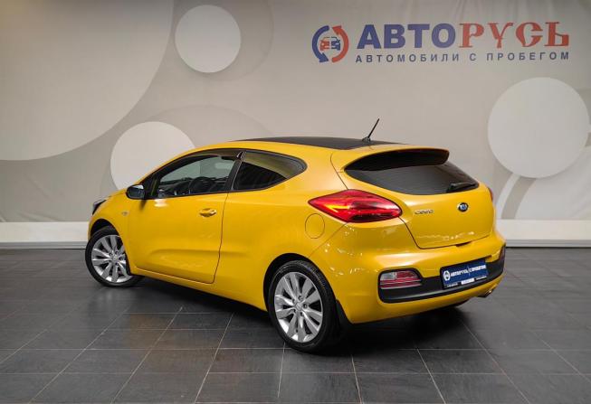 Kia Ceed II Рестайлинг с пробегом 2016 года, цена 999 000 рублей, 194496 км, хэтчбек, Автокод Объявления