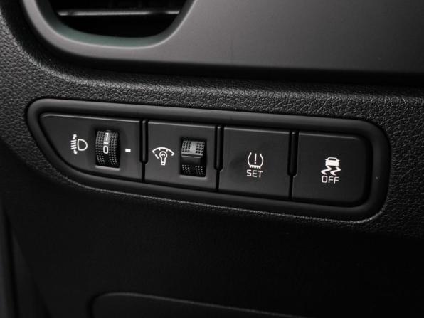Kia Rio IV Рестайлинг с пробегом 2020 года, цена 1 696 000 рублей, 94474 км, хэтчбек, Автокод Объявления