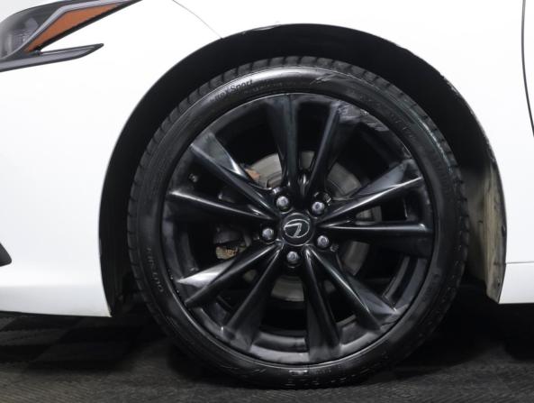 Lexus ES VII с пробегом 2018 года, цена 3 390 000 рублей, 147853 км, седан, Автокод Объявления