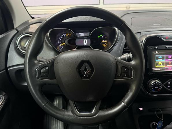 Renault Kaptur I с пробегом 2016 года, цена 1 530 000 рублей, 115300 км, внедорожник, Автокод Объявления