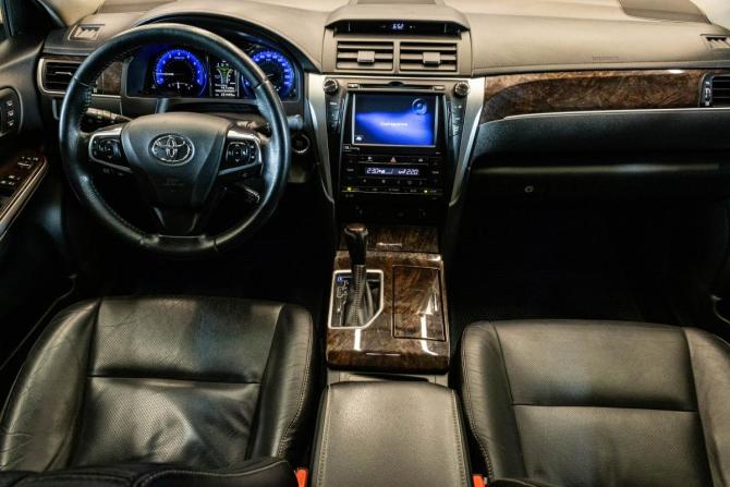 Toyota Camry VII (XV50) Рестайлинг с пробегом 2016 года, цена 2 399 000 рублей, 231449 км, седан, Автокод Объявления