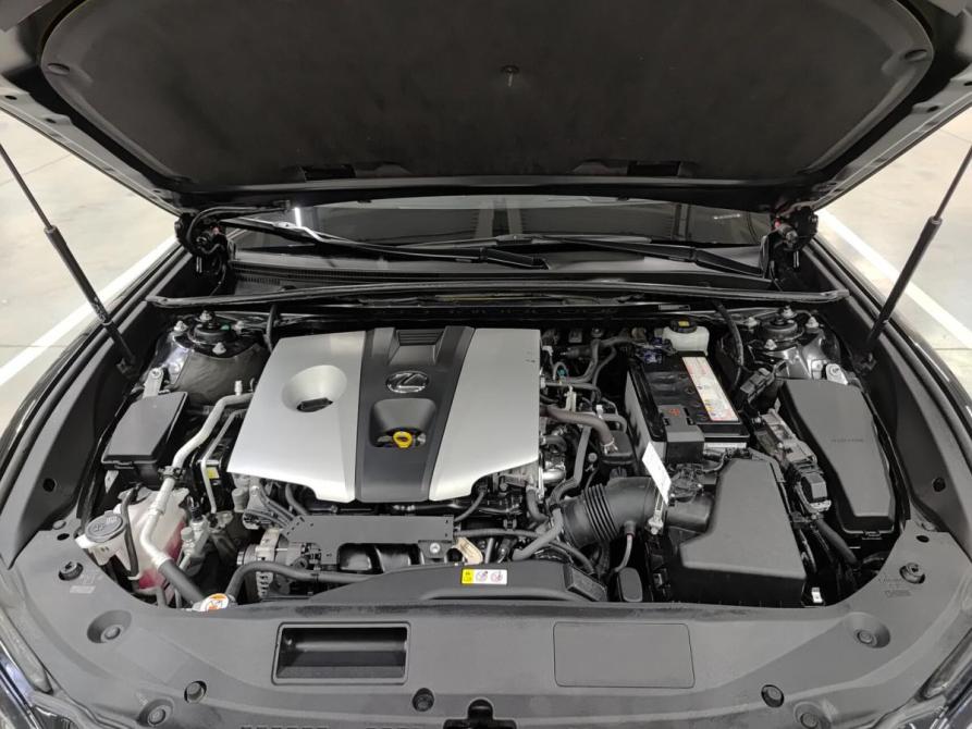 Lexus ES VII Казань  - изображение 11