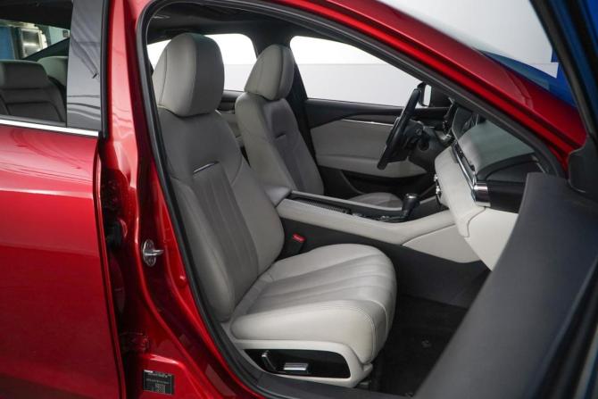 Mazda 6 III (GJ) Рестайлинг 2 с пробегом 2018 года, цена 2 075 077 рублей, 131956 км, седан, Автокод Объявления