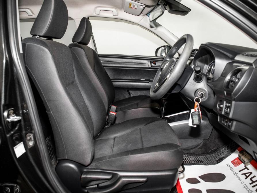 Toyota Corolla XI (E160 E170 E180) Рестайлинг 1 Иркутск  - изображение 5