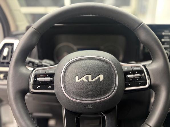 Kia Sorento IV с пробегом 2023 года, цена 3 799 000 рублей, 34100 км, внедорожник, Автокод Объявления