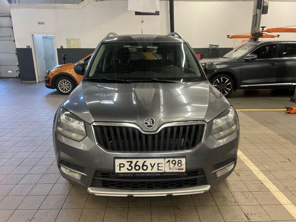 Skoda Yeti I Рестайлинг с пробегом 2015 года, цена 950 000 рублей, 268791 км, внедорожник, Автокод Объявления