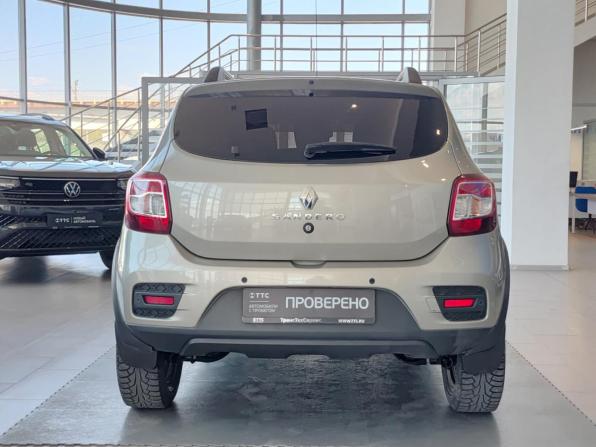 Renault Sandero II Рестайлинг с пробегом 2021 года, цена 1 353 000 рублей, 104289 км, хэтчбек, Автокод Объявления
