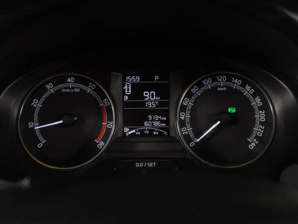 Skoda Rapid I Рестайлинг с пробегом 2017 года, цена 979 000 рублей, 160786 км, лифтбек, Автокод Объявления