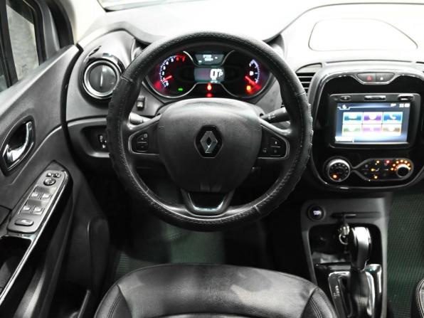 Renault Kaptur I с пробегом 2019 года, цена 1 440 000 рублей, 97337 км, внедорожник, Автокод Объявления