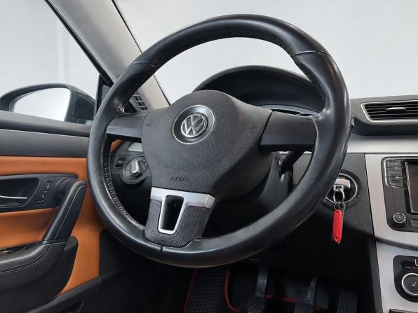 Volkswagen Passat CC I с пробегом 2011 года, цена 889 000 рублей, 247971 км, седан, Автокод Объявления