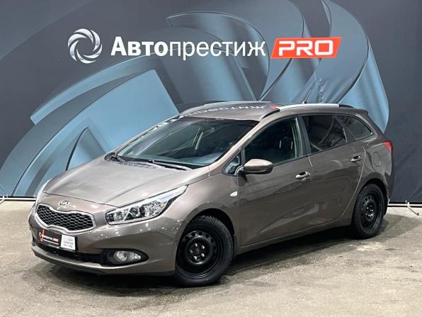 Kia Ceed II с пробегом 2014 года, цена 899 000 рублей, 209980 км, универсал, Автокод Объявления