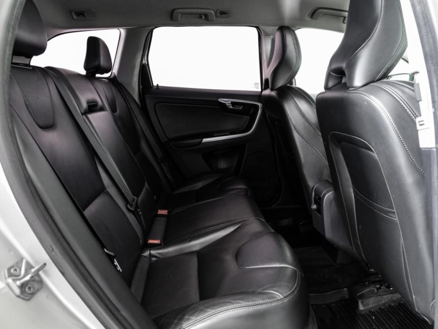 Volvo XC60 I Рестайлинг Санкт-Петербург  - изображение 18