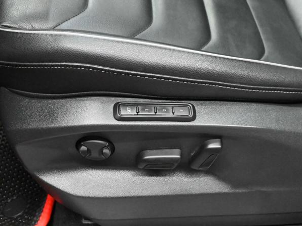 Volkswagen Tiguan II Рестайлинг с пробегом 2021 года, цена 3 540 000 рублей, 132000 км, внедорожник, Автокод Объявления