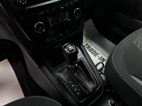 Skoda Yeti I Рестайлинг с пробегом 2015 года, цена 1 645 000 рублей, 161131 км, внедорожник, Автокод Объявления