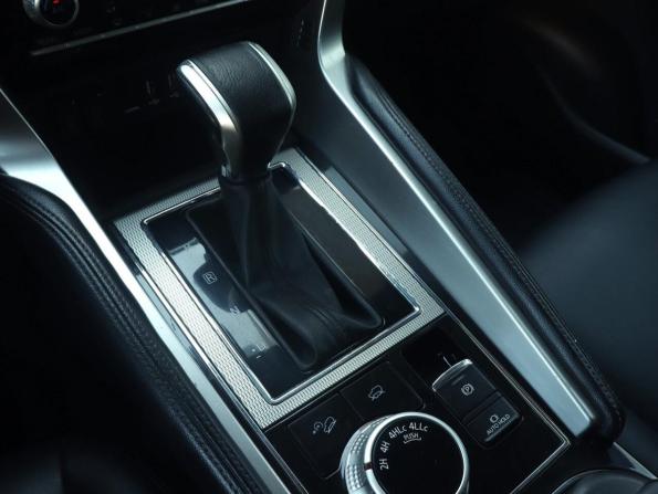 Mitsubishi Pajero Sport III Рестайлинг с пробегом 2022 года, цена 2 750 000 рублей, 352065 км, внедорожник, Автокод Объявления