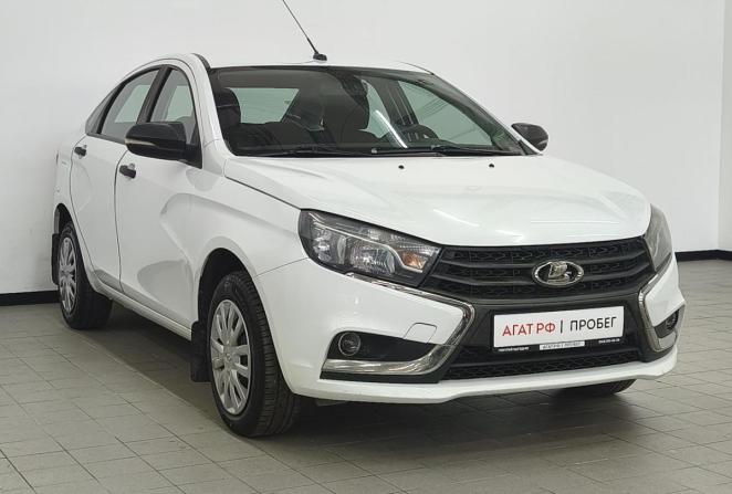 Lada (ВАЗ) Vesta I с пробегом 2018 года, цена 819 000 рублей, 117404 км, седан, Автокод Объявления