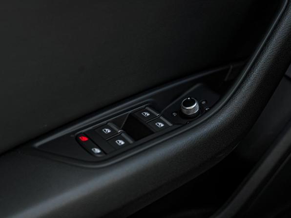 Audi A4 V (B9) Рестайлинг с пробегом 2020 года, цена 2 677 000 рублей, 165559 км, универсал, Автокод Объявления