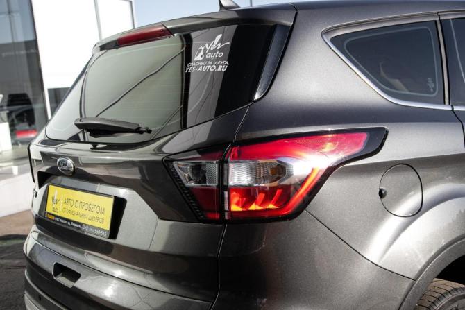 Ford Kuga II Рестайлинг с пробегом 2017 года, цена 1 697 000 рублей, 133800 км, внедорожник, Автокод Объявления