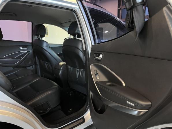 Hyundai Santa Fe III с пробегом 2012 года, цена 1 600 000 рублей, 216989 км, внедорожник, Автокод Объявления
