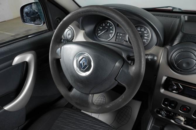 Renault Sandero I с пробегом 2011 года, цена 519 000 рублей, 203700 км, хэтчбек, Автокод Объявления