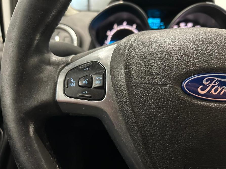Ford Fiesta Mk6 Рестайлинг Санкт-Петербург  - изображение 12