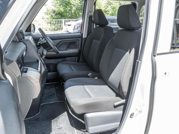 Toyota Roomy I Рестайлинг с пробегом 2021 года, цена 1 070 000 рублей, 85578 км, микровэн, Автокод Объявления