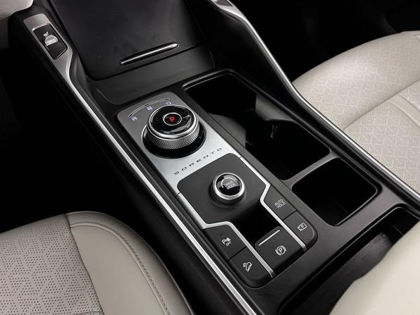 Kia Sorento IV с пробегом 2020 года, цена 3 990 000 рублей, 69530 км, внедорожник, Автокод Объявления